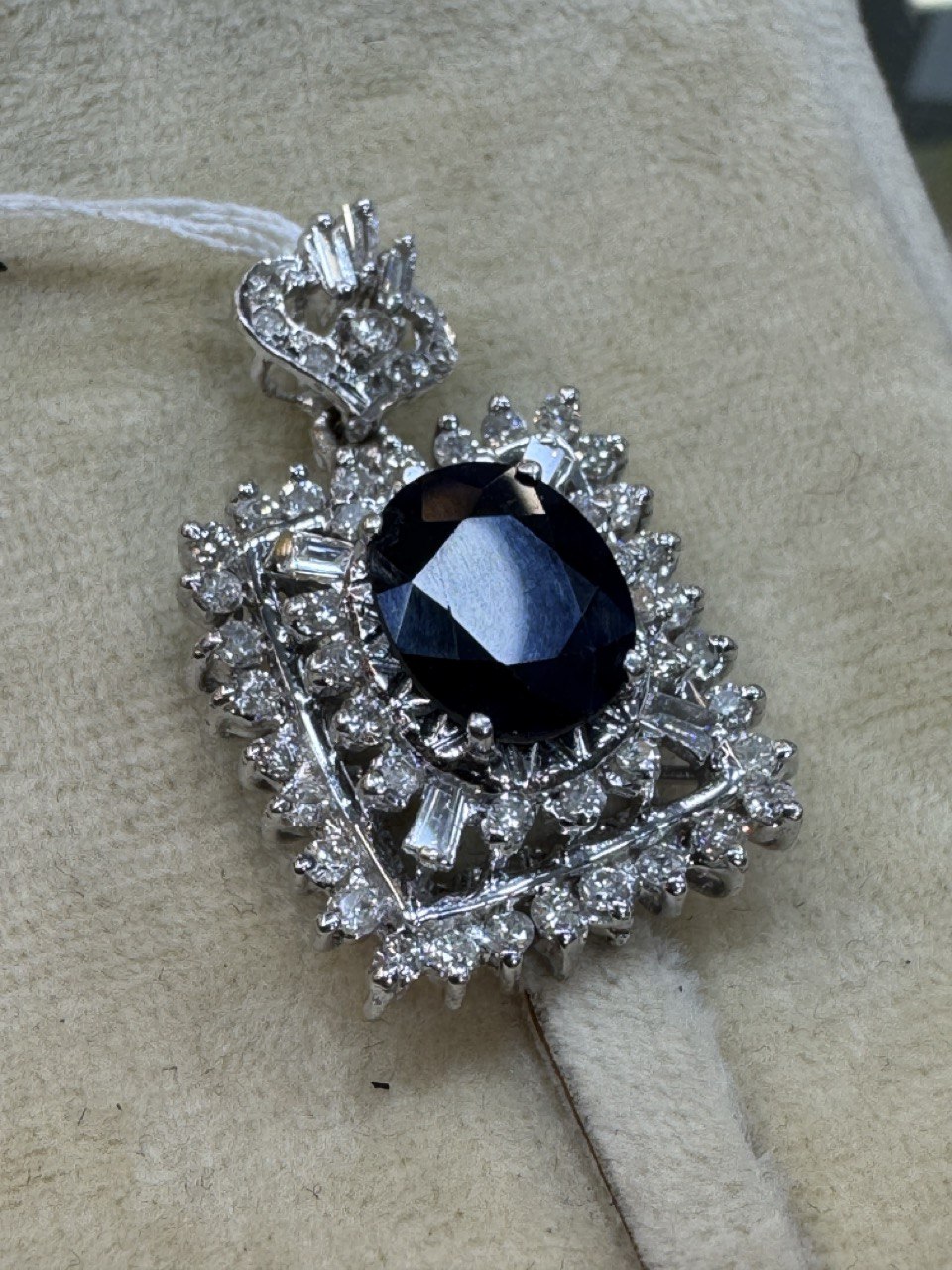 نگهداری جواهرات